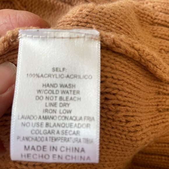 LISTICLE - Fall Sweater 🍂 - Picture 4 of 4